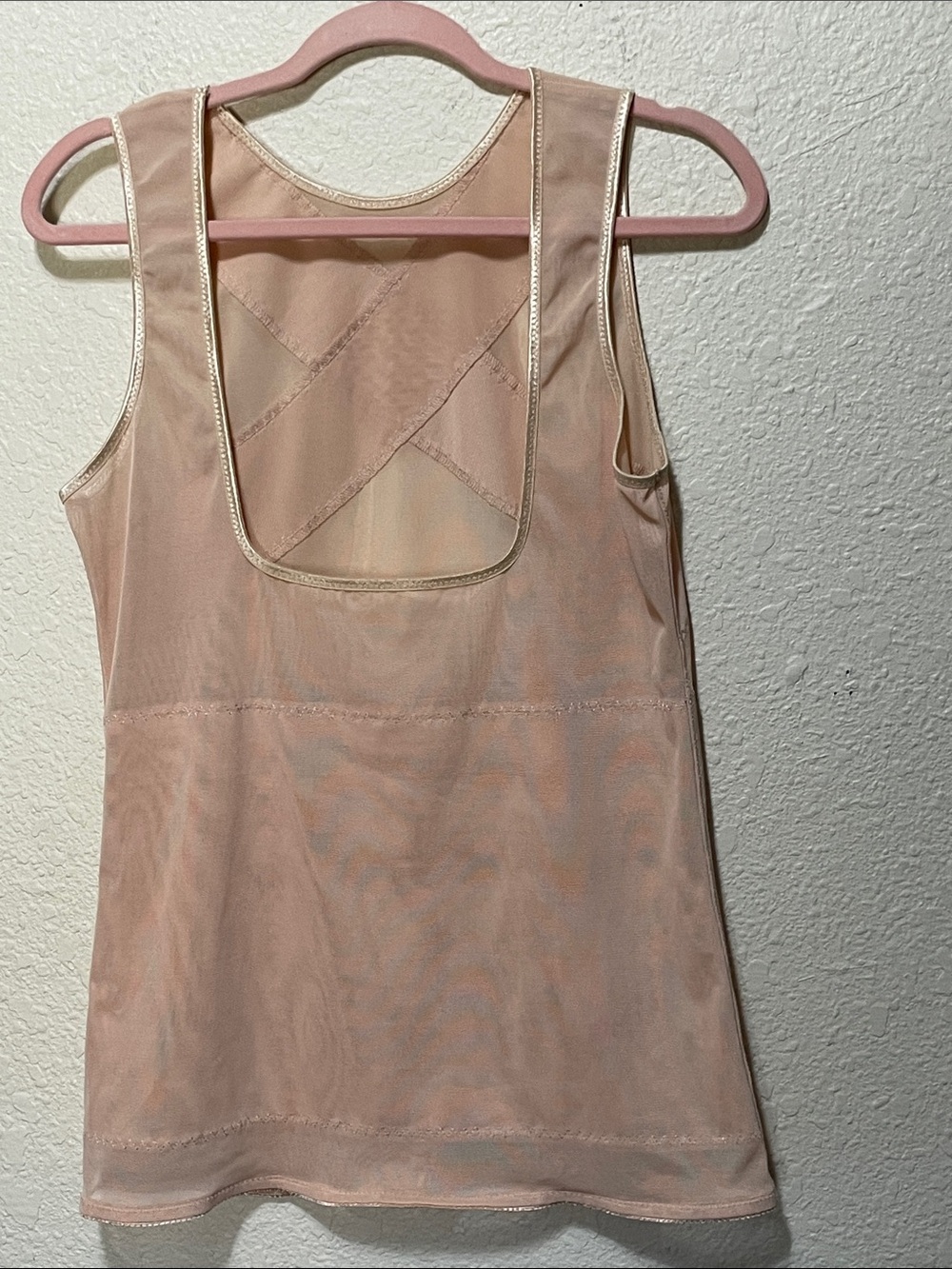 Kymaro New Body Shaper Women's Tan Shapewear. Very Good Condition. Size XXL.